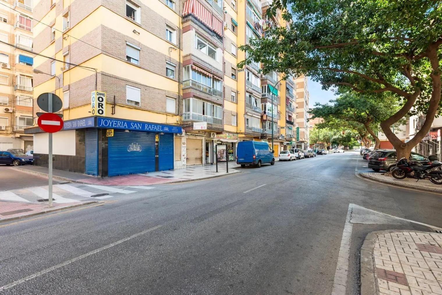Los Mellis - Maria Zambrano Estacion De Tren & Bus Málaga Dış mekan fotoğraf